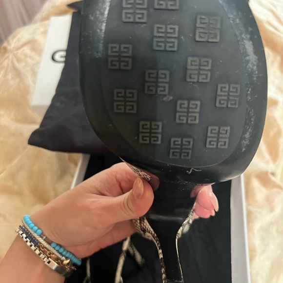 GIVENCHY THONG MULES - Picture 12 of 16